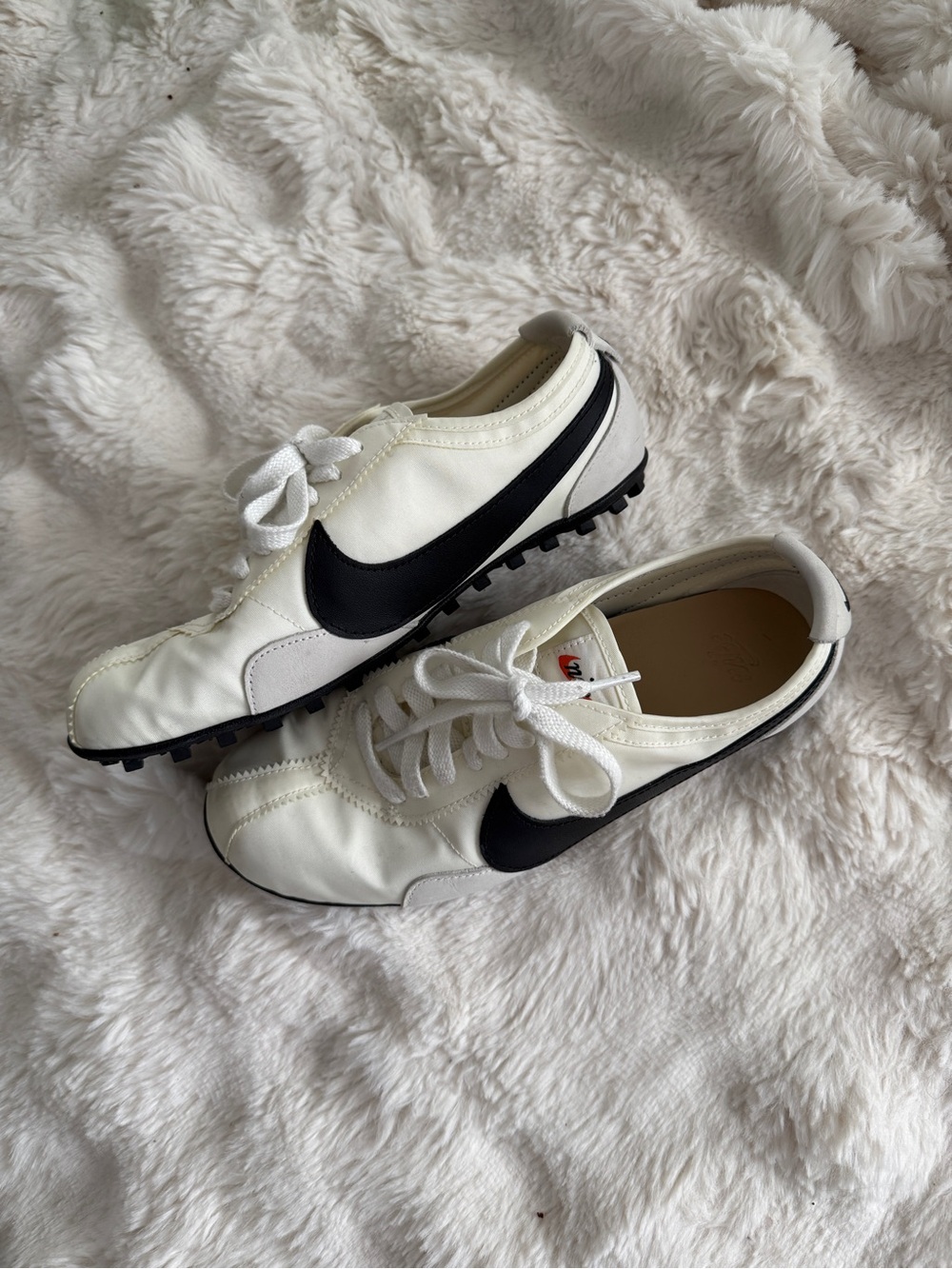 Nike Moon Shoes Sneakers in White and Black